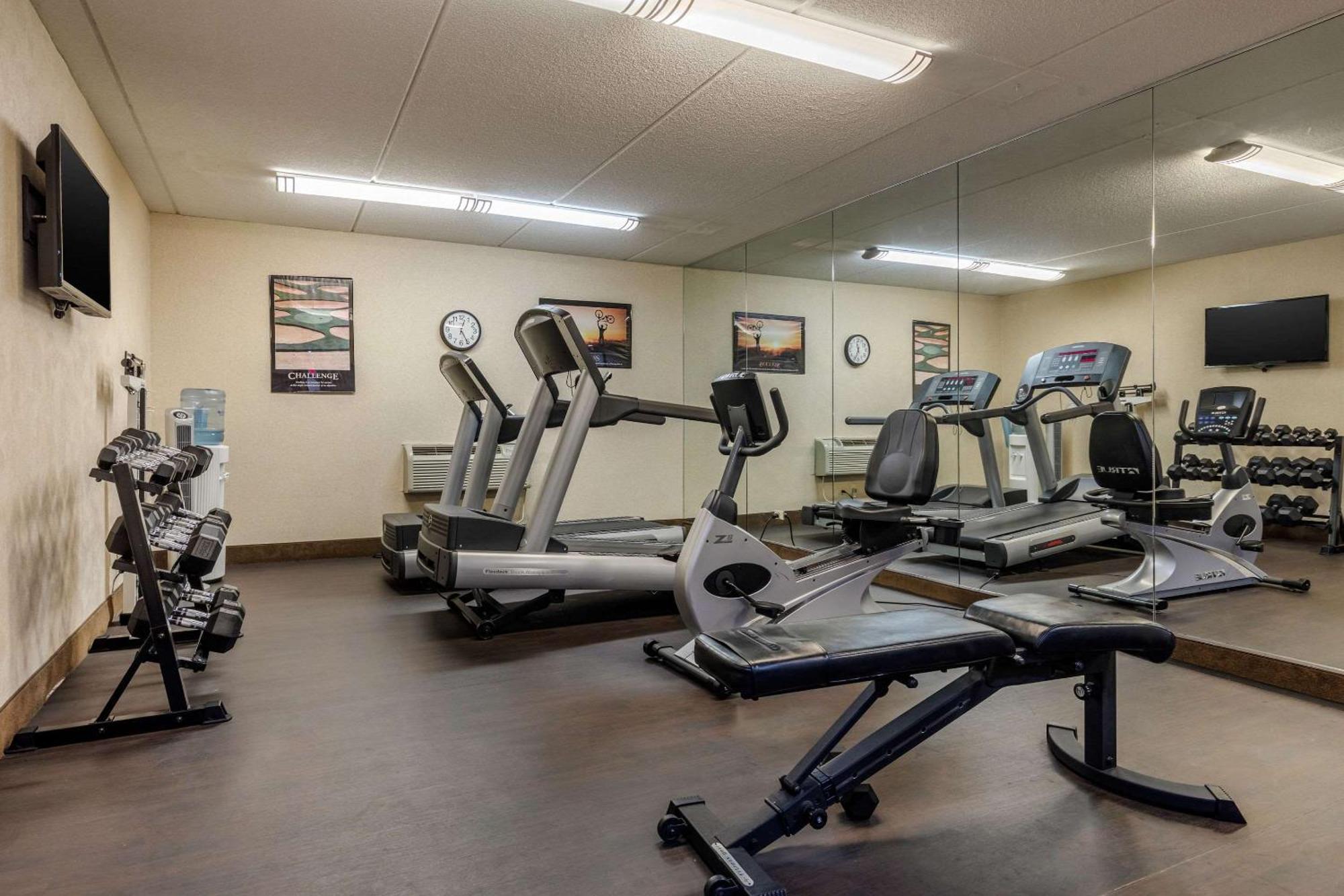 Suburban Studios Arlington Heights Elk Grove Экстерьер фото